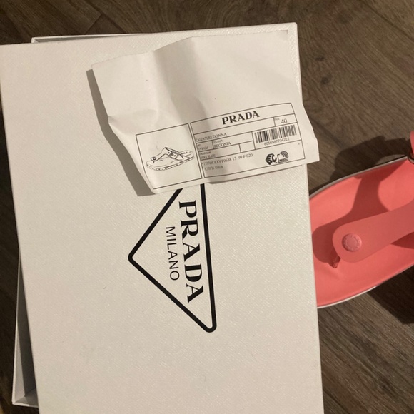 100% Authentic Prada Donna Sandals - Picture 3 of 4